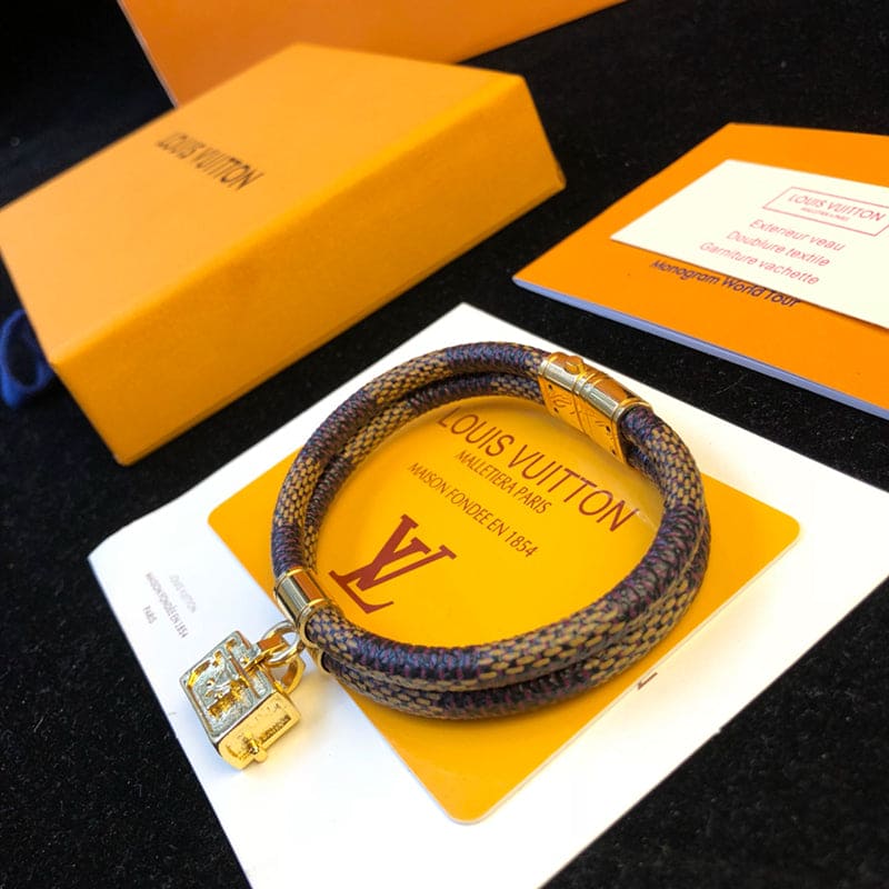 18K Louis Vuitton Brassie Quipu It Twice Trunk Motif Bracelet