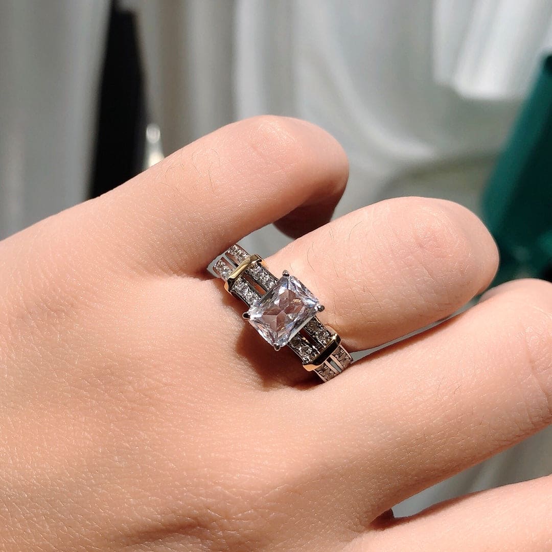 18K Tiffany Diamonds Ring