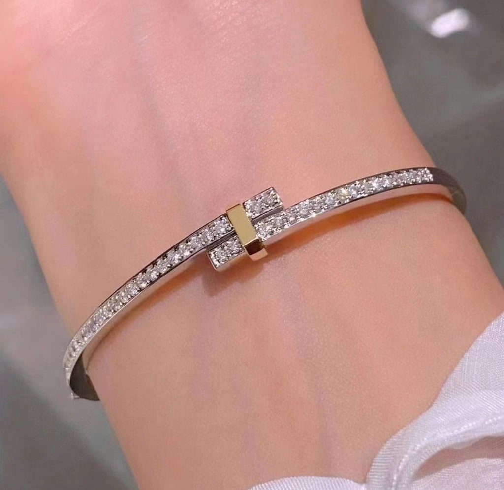 18K Tiffany Edge Hinged Bypass Bangle Bracelet