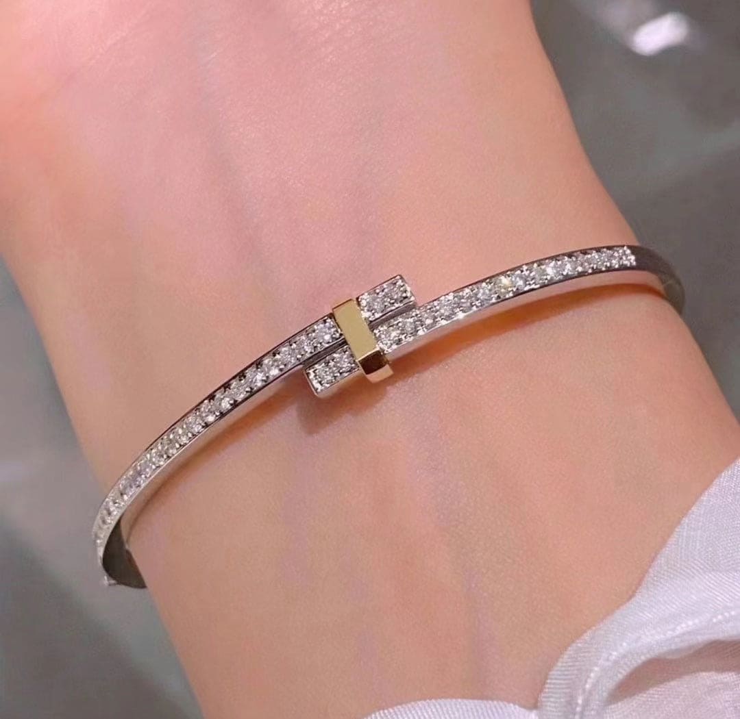 18K Tiffany Edge Hinged Bypass Bangle Bracelet