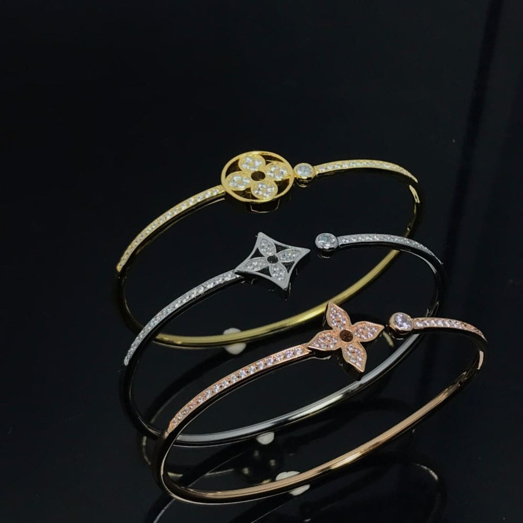 18K Louis Vuitton Idylle Blossom Twist Bracelet