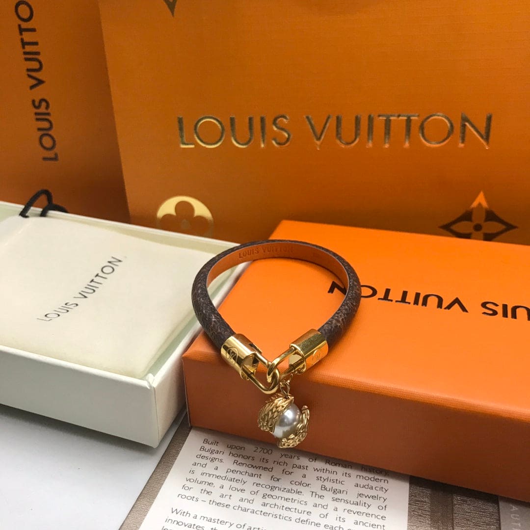 18K Louis Vuitton Pearl Angels Bracelet