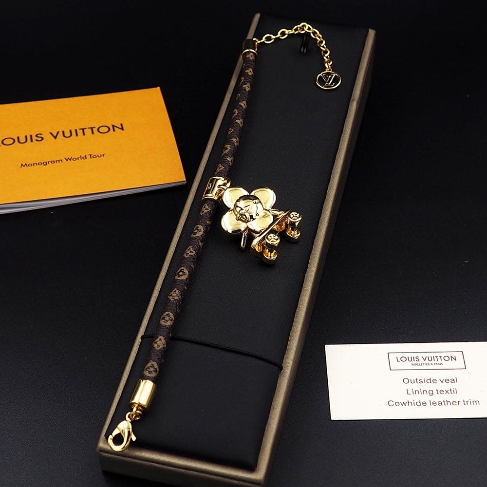18K Louis Vuitton VIVIENNE KICK FLIP Bracelet