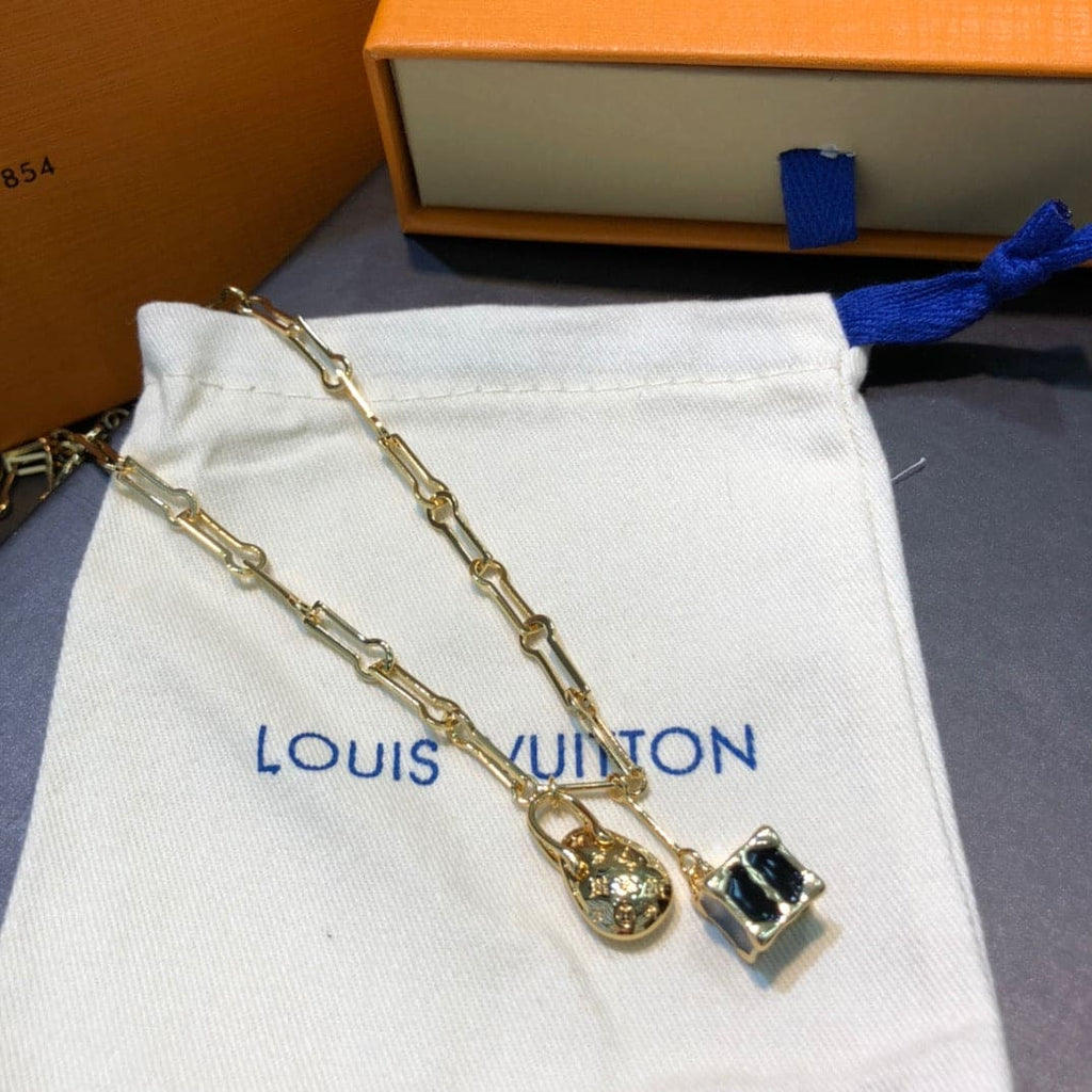 18K Louis Vuitton Dinosaur Egg Vintage Bracelet