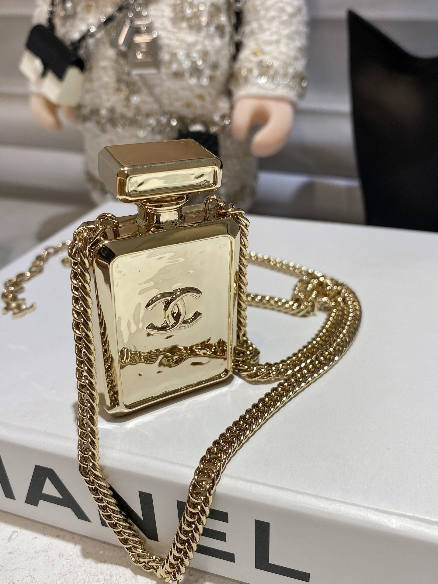 18K  Chanel No.5 Perfume Pendant Vintage Necklace