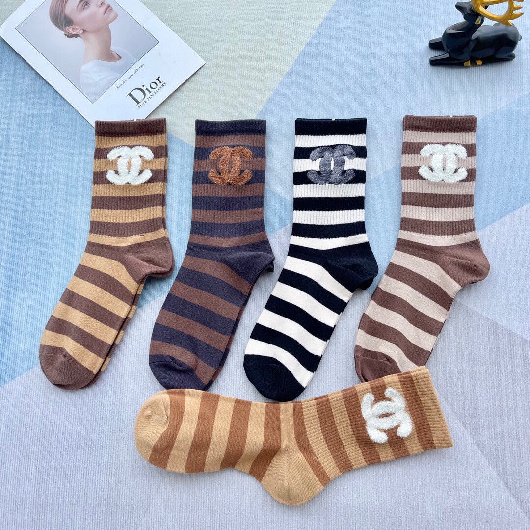 CHANEL CREW SOCKS 420751 (1 BOX )