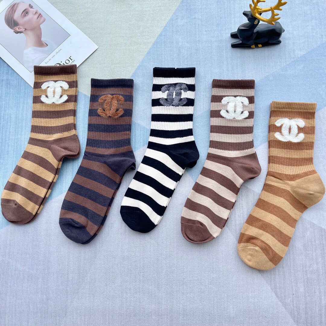 CHANEL CREW SOCKS 420751 (1 BOX )