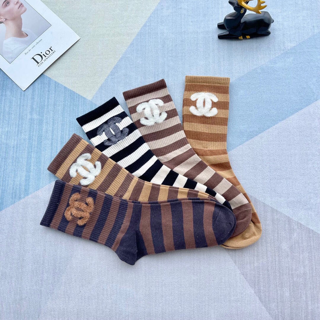 CHANEL CREW SOCKS 420751 (1 BOX )