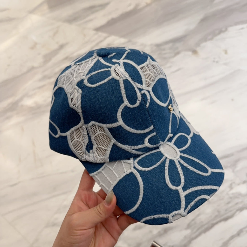 CHANEL LACE FLORAL BASEBALL HAT 672633