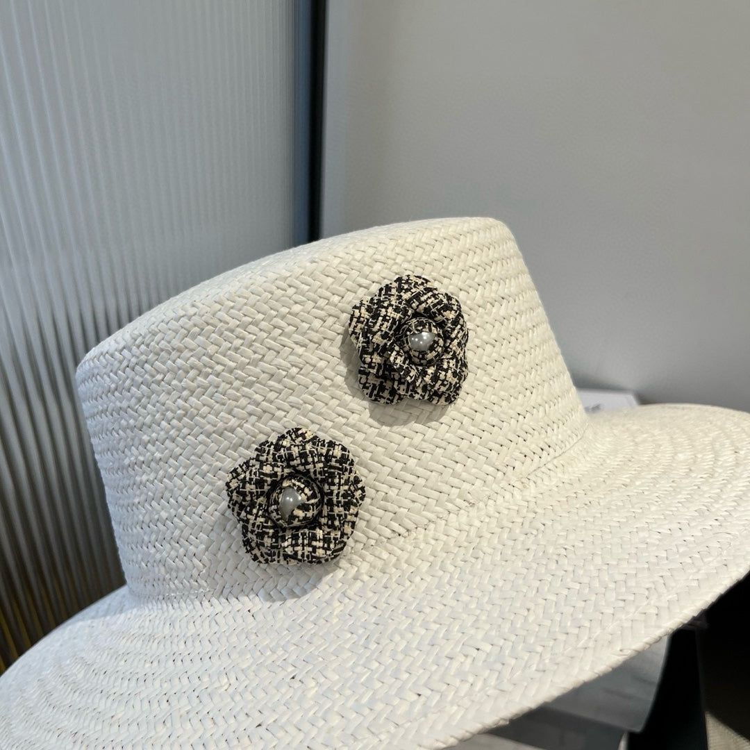 CHANEL FLAT STRAW HAT WHITE FLOWER ATTACHMENT 673931
