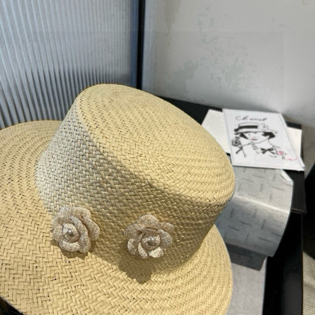 CHANEL FLAT STRAW HAT IVORY FLOWER ATTACHMENT 673932