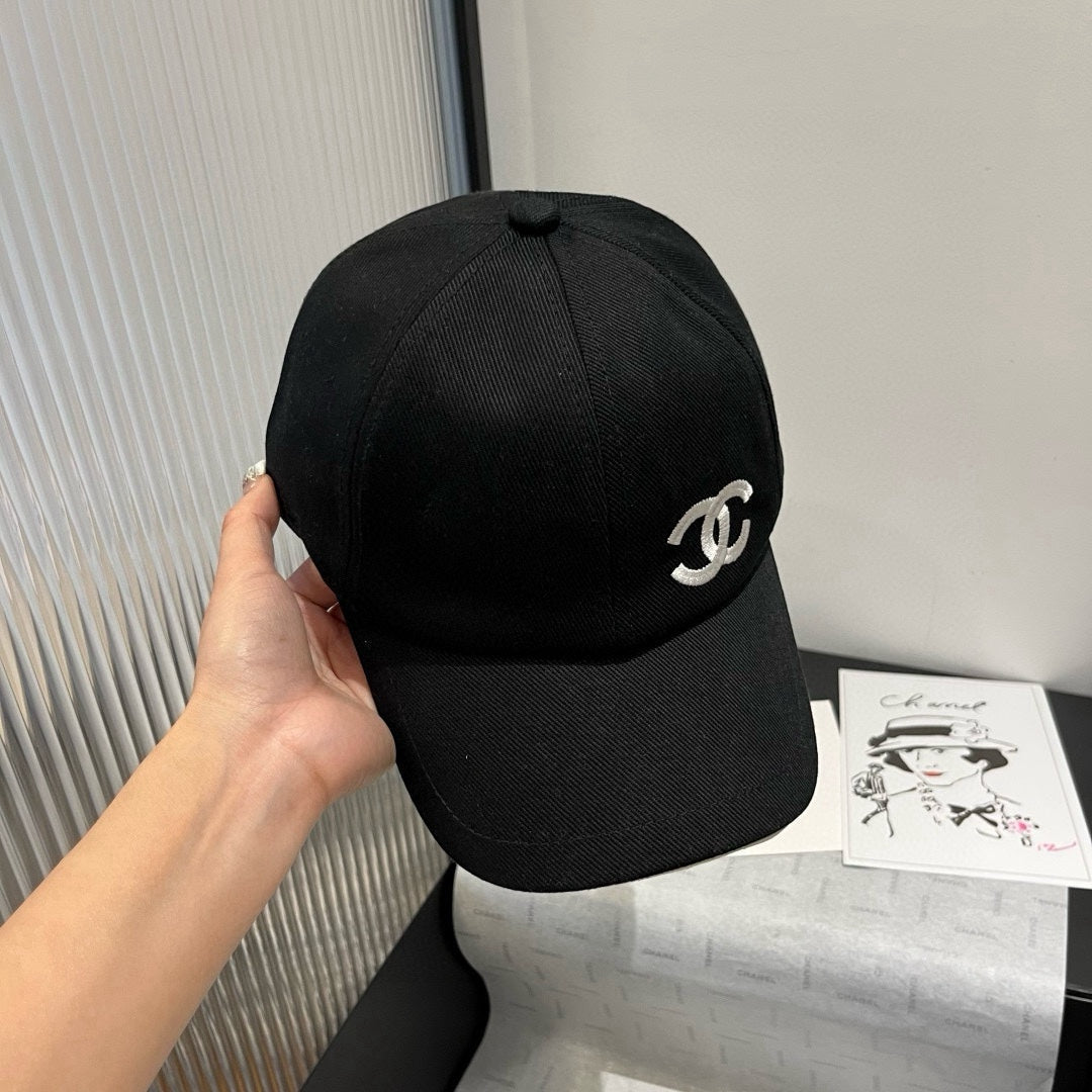 CHANEL BASEBALL HAT IN BLACK WITH WHITE TRIM 673995