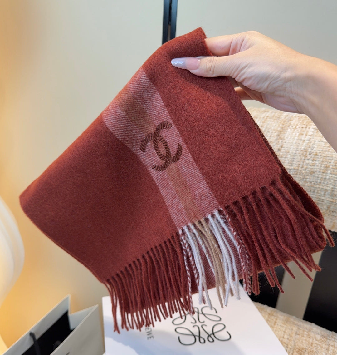 CHANEL 25S SCARF 180 CM IN CASHMERE 942893