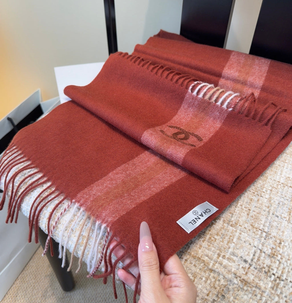 CHANEL 25S SCARF 180 CM IN CASHMERE 942893