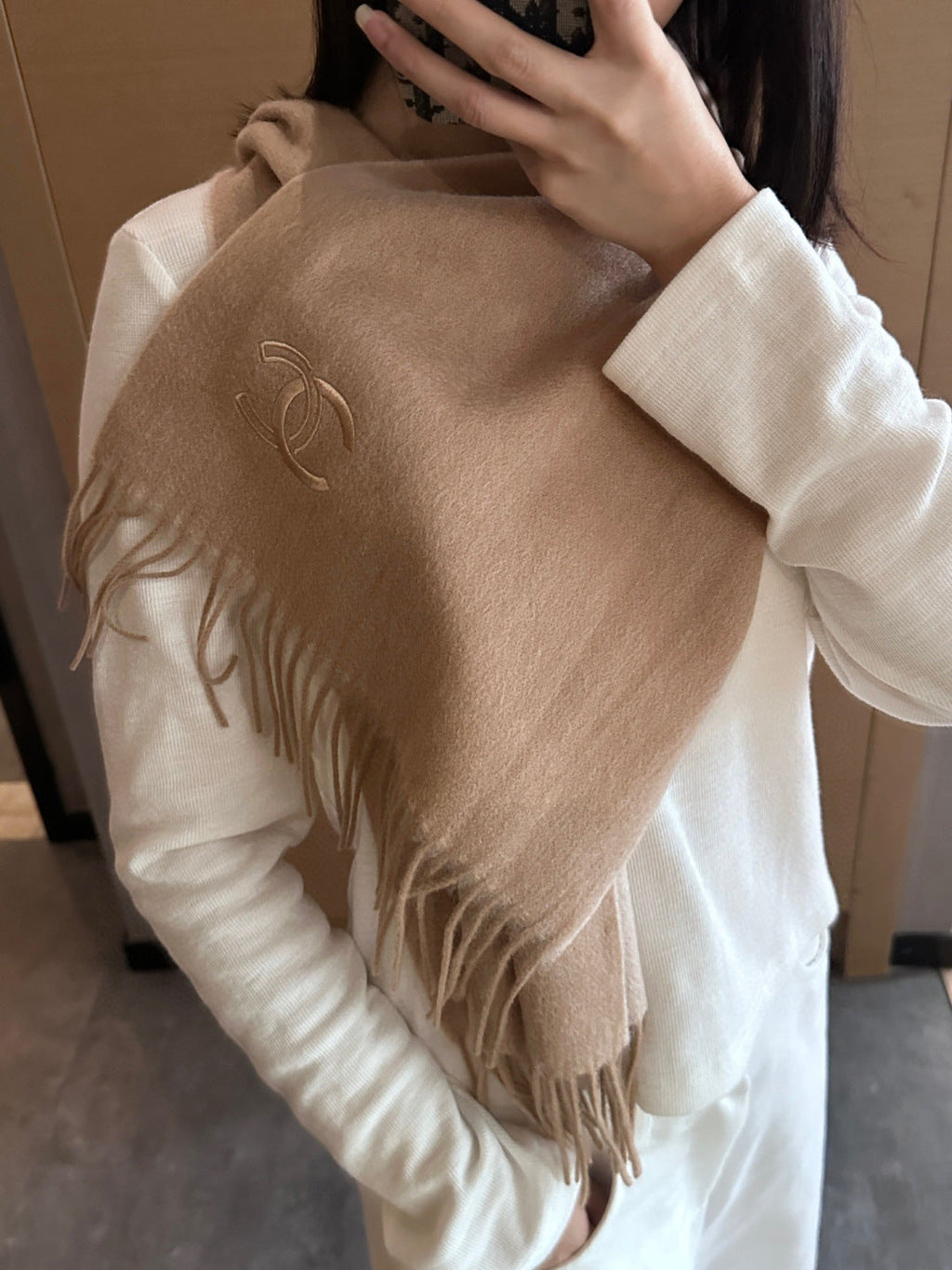 CHANEL 25S SCARF 180 IN CASHMERE 989789