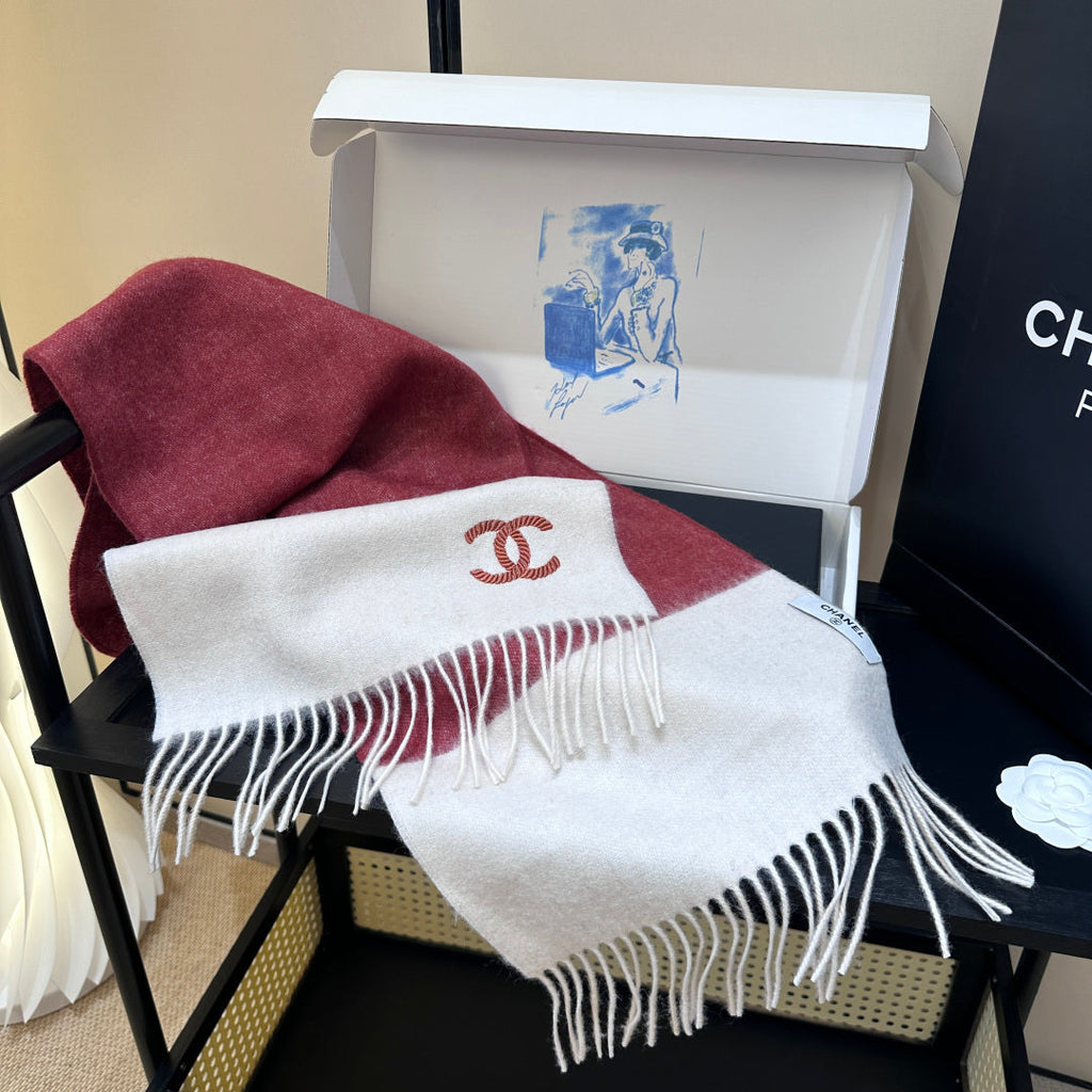 CHANEL 25S SCARF 180 IN CASHMERE 989816