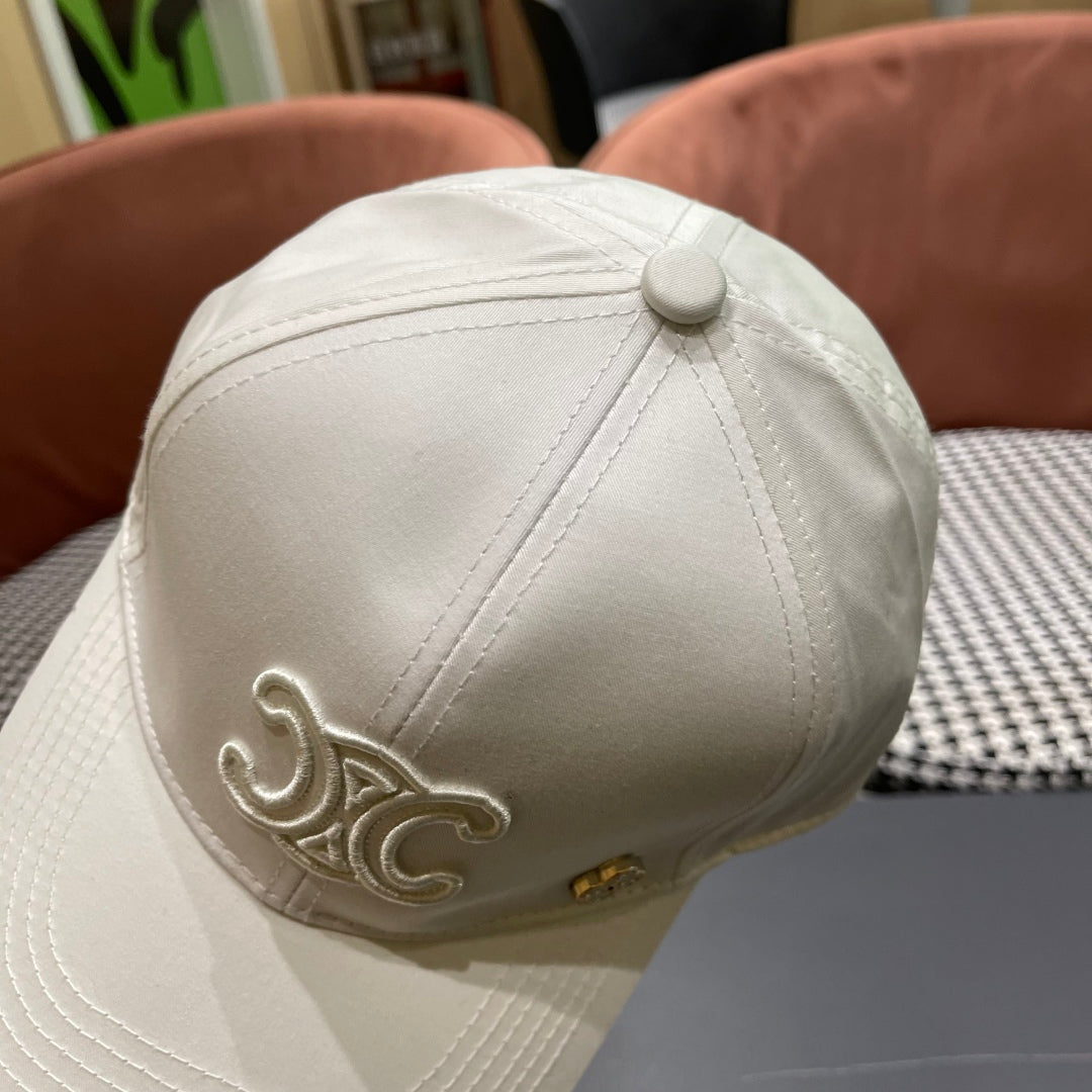 CELINE BASEBALL CAP MODEL 650288 IN WHITE FABRIC