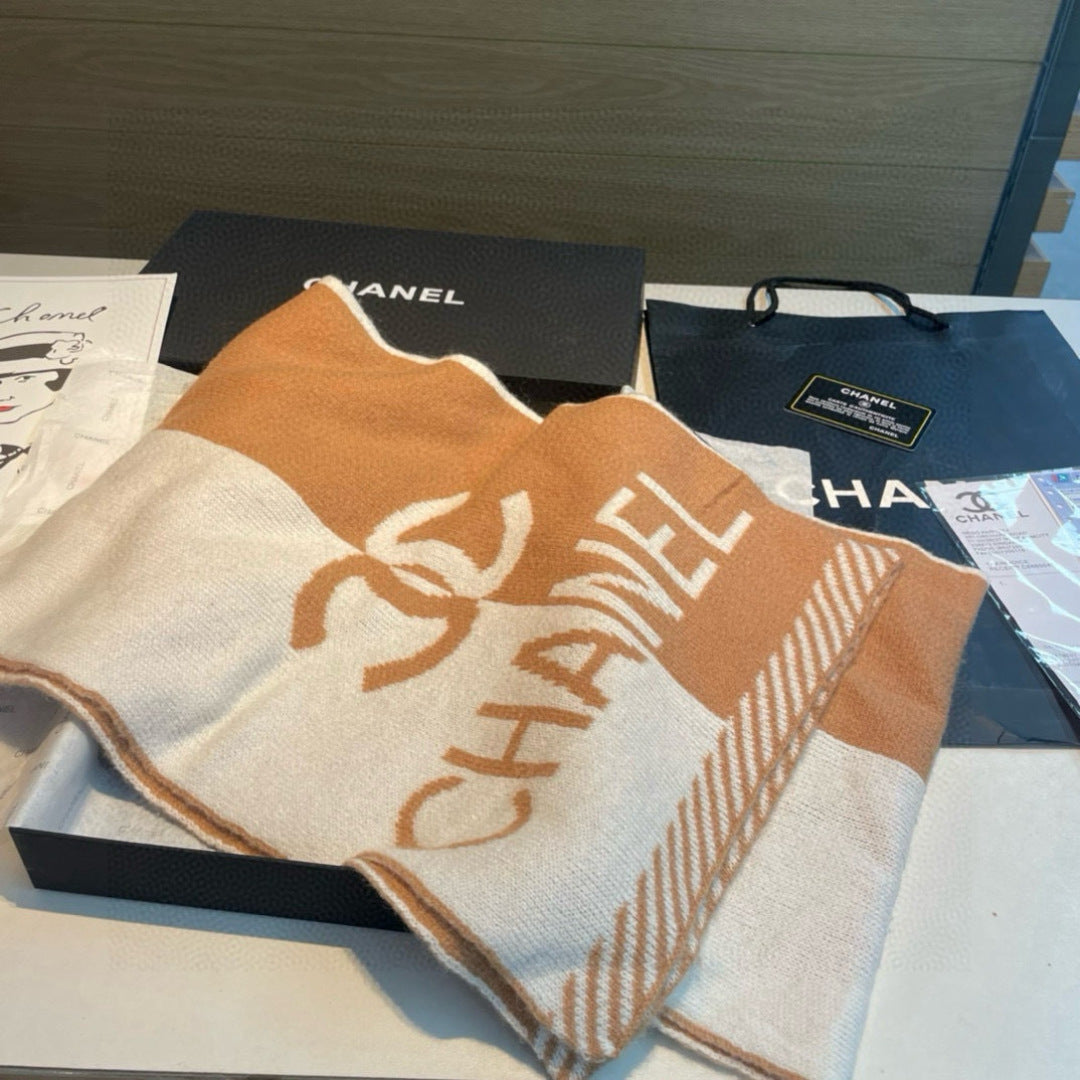 CHANEL 25S SCARF 180 IN CASHMERE 932414