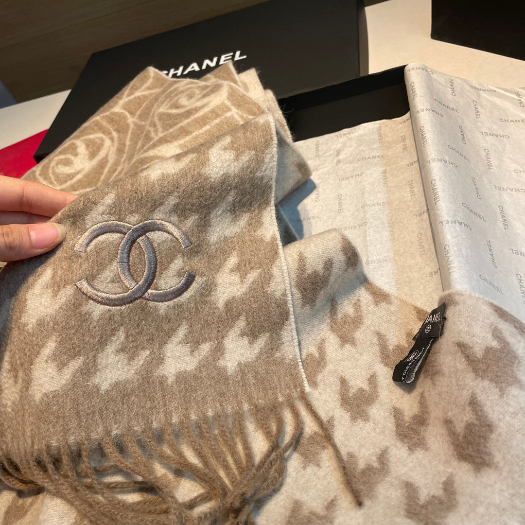 CHANEL 25S SCARF 180 CM IN CASHMERE 942936