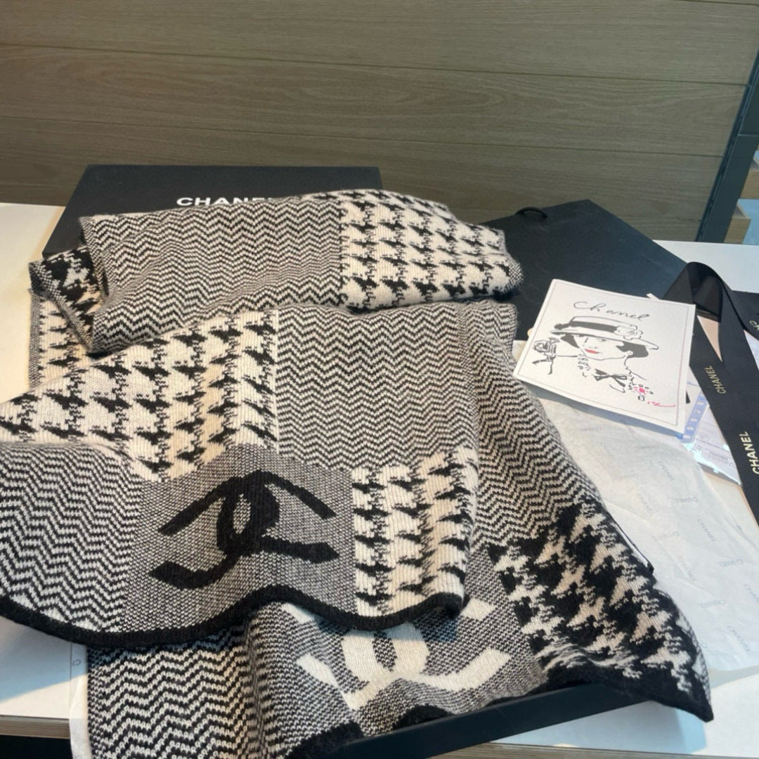 CHANEL 25S SCARF 190 CM IN CASHMERE 942958