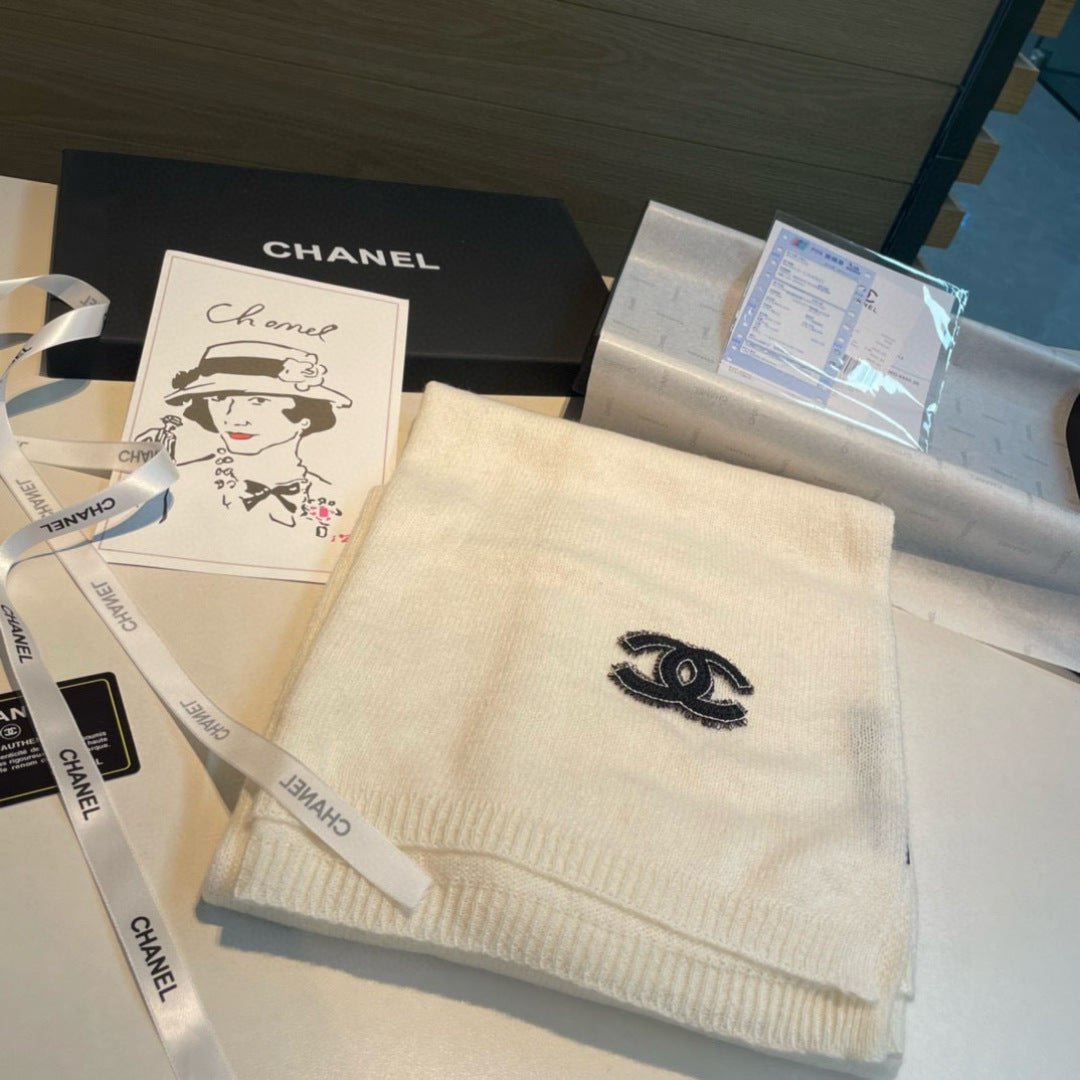 CHANEL 25S SCARF 200 IN WOOL 989889