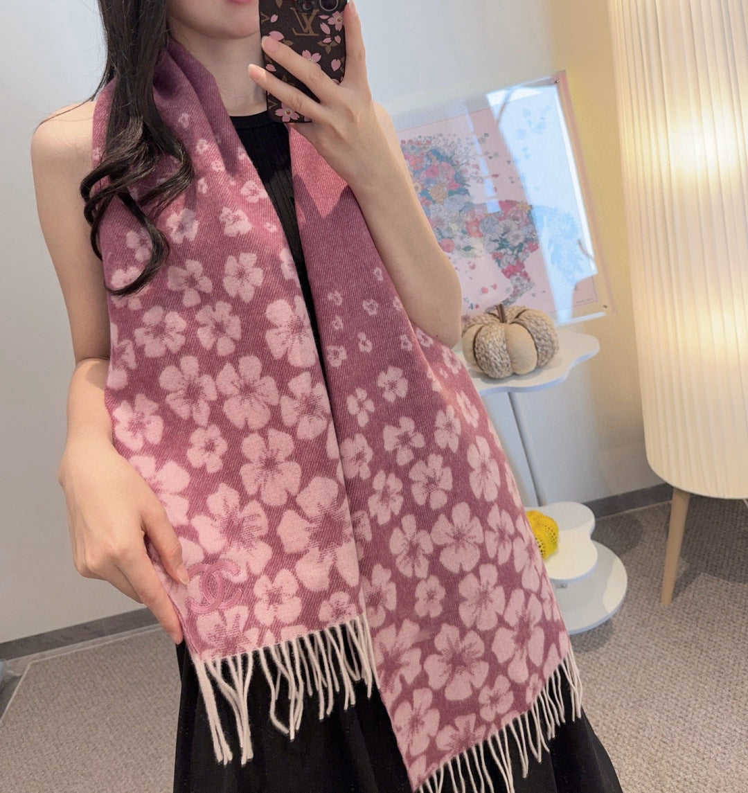 CHANEL 25S SCARF 180 IN CASHMERE 989898