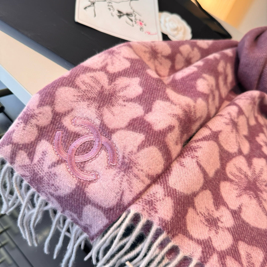 CHANEL 25S SCARF 180 IN CASHMERE 989898