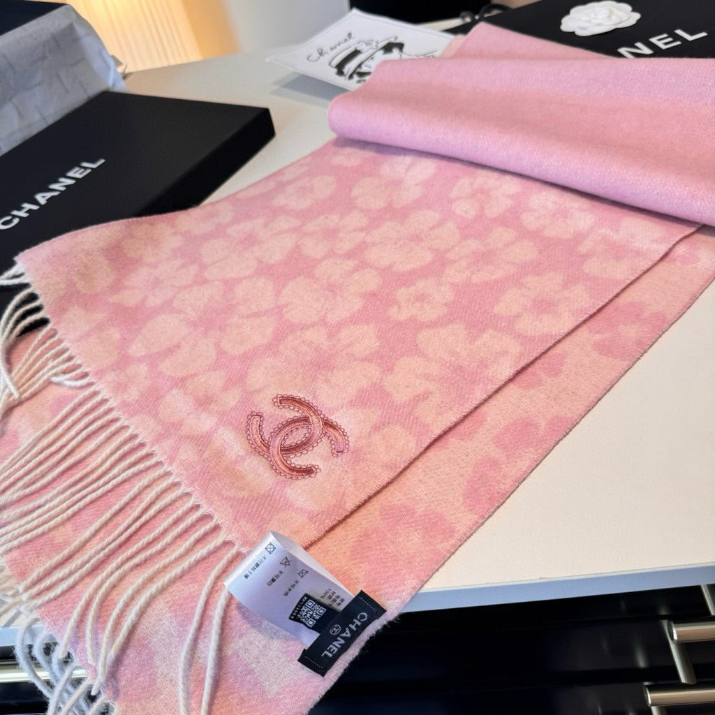CHANEL 25S SCARF 180 IN CASHMERE 989901