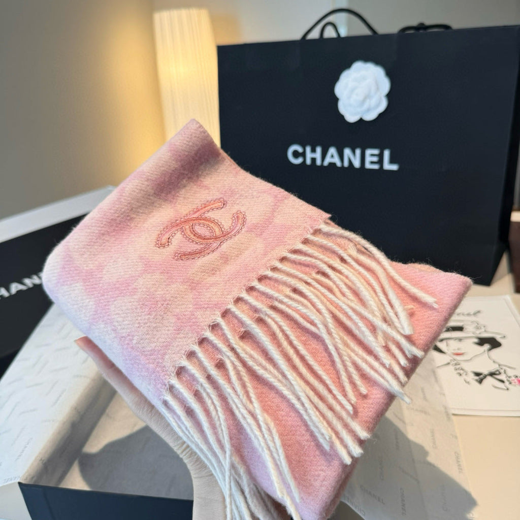 CHANEL 25S SCARF 180 IN CASHMERE 989901