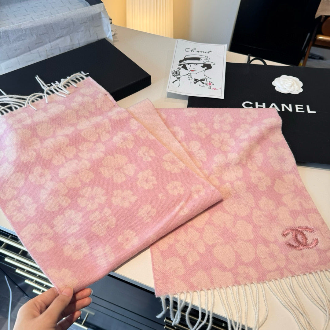 CHANEL 25S SCARF 180 IN CASHMERE 989901