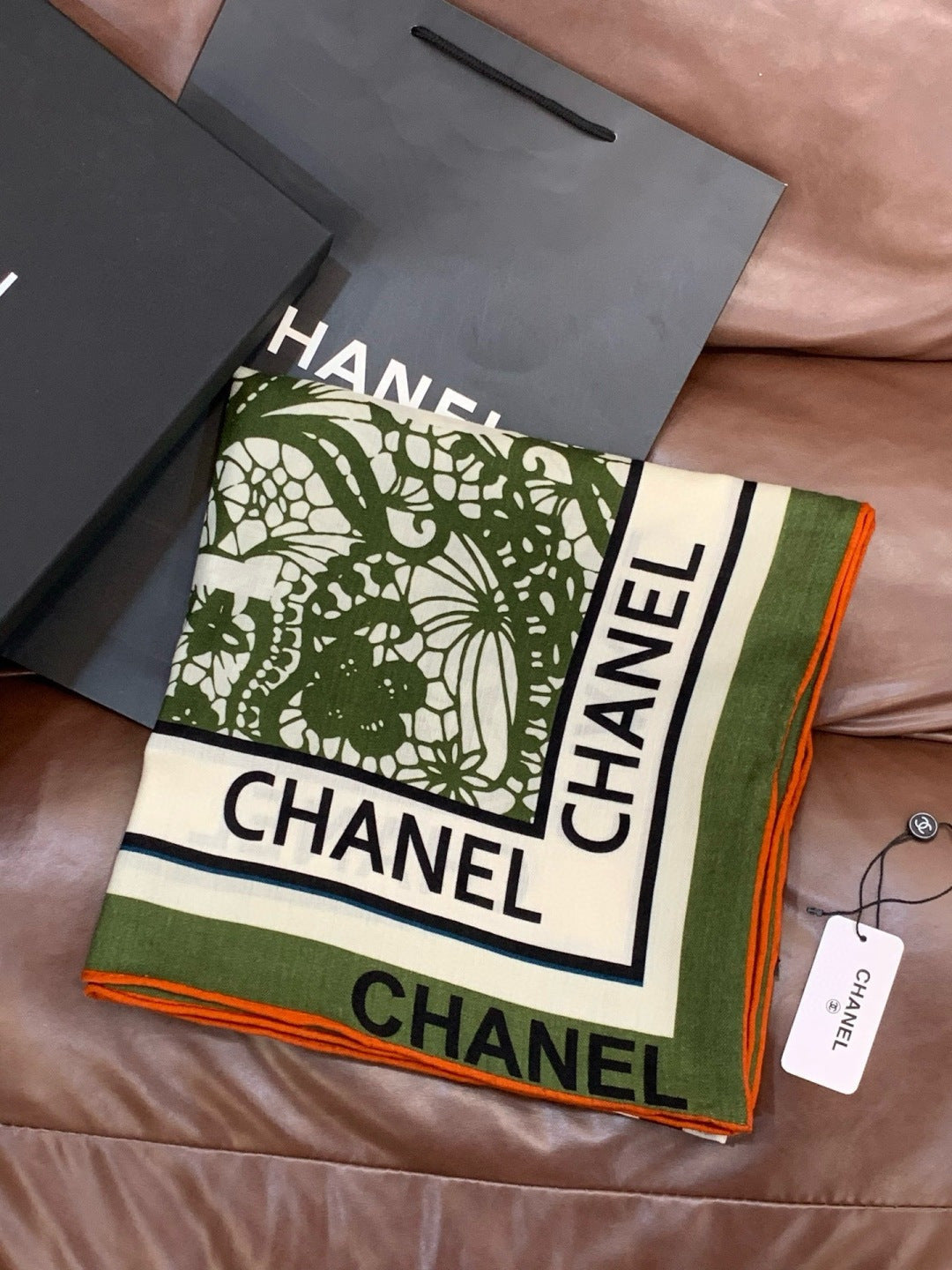 CHANEL 25S SCARF 135 CM IN CASHMERE AND SILK 943314