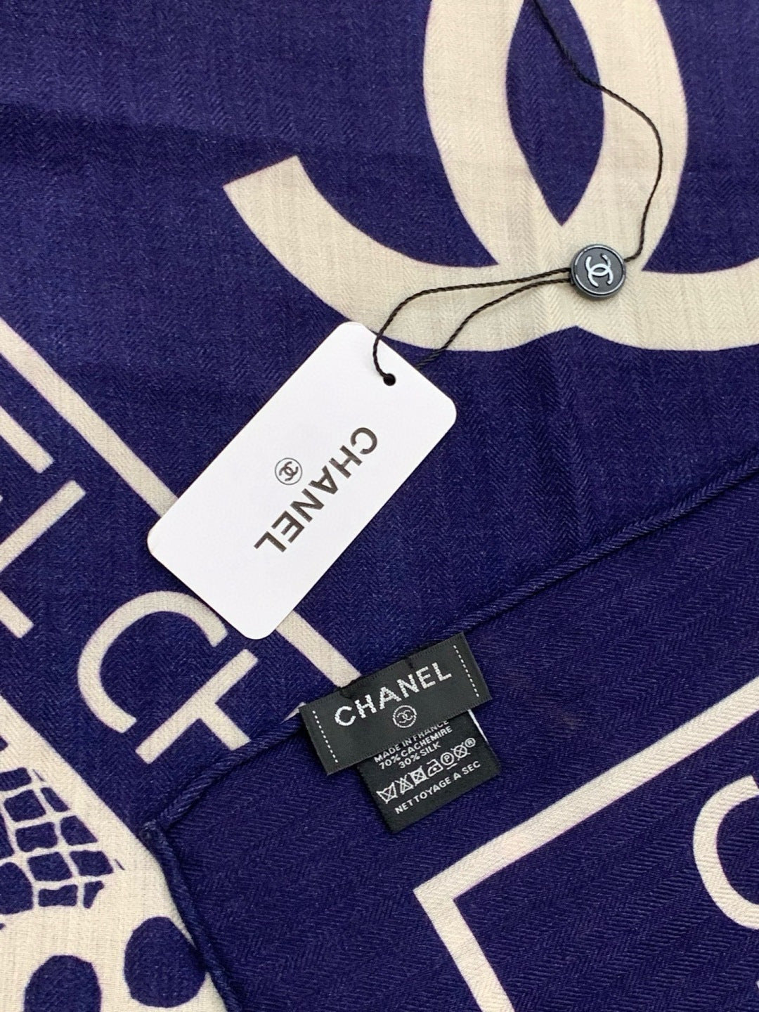 CHANEL 25S SCARF 135 CM IN CASHMERE AND SILK 943315