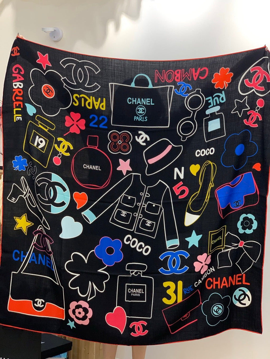 CHANEL 25S SCARF 135 CM IN CASHMERE SILK 943654
