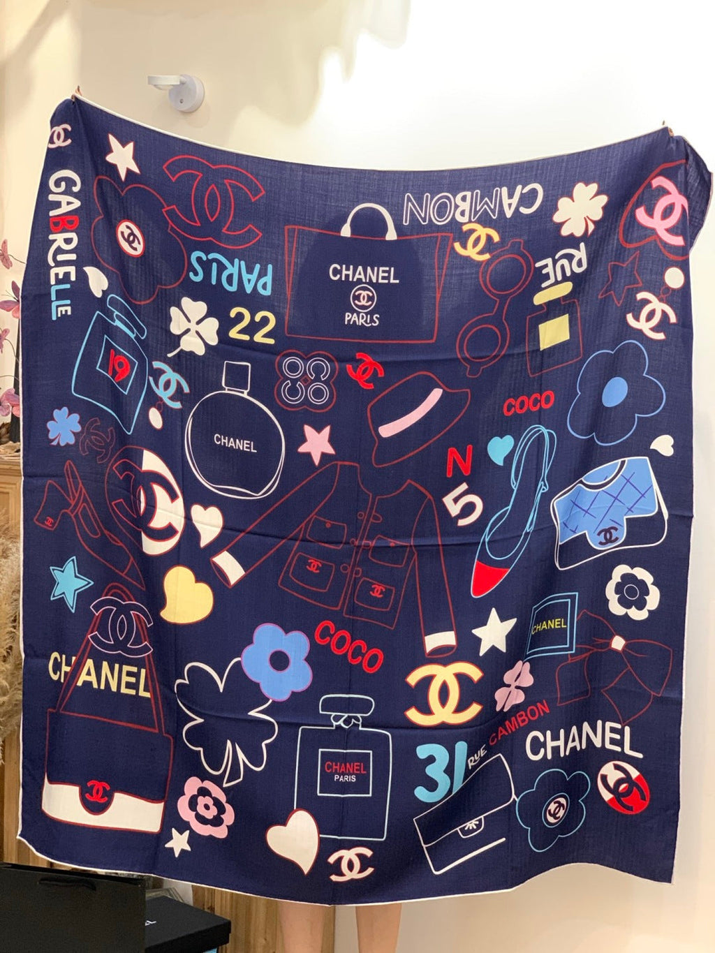 CHANEL 25S SCARF 135 CM IN CASHMERE SILK 943656