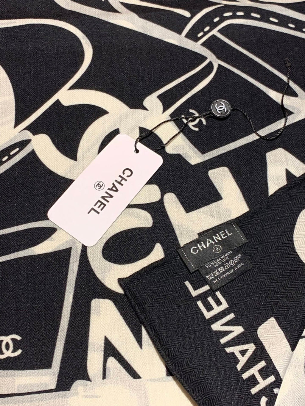 CHANEL 25S SCARF 135 IN CASHMERE 991693