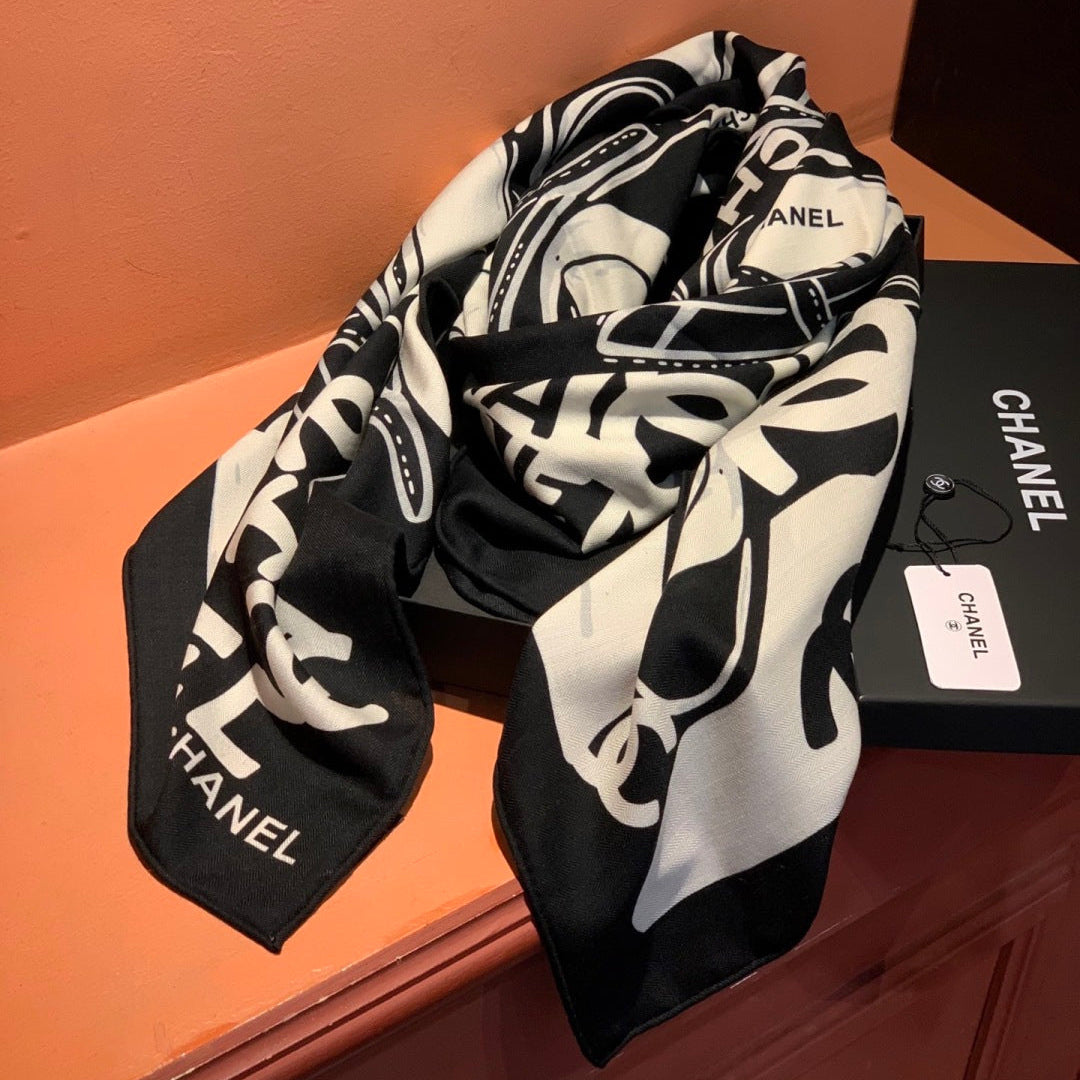 CHANEL 25S SCARF 135 IN CASHMERE 991693