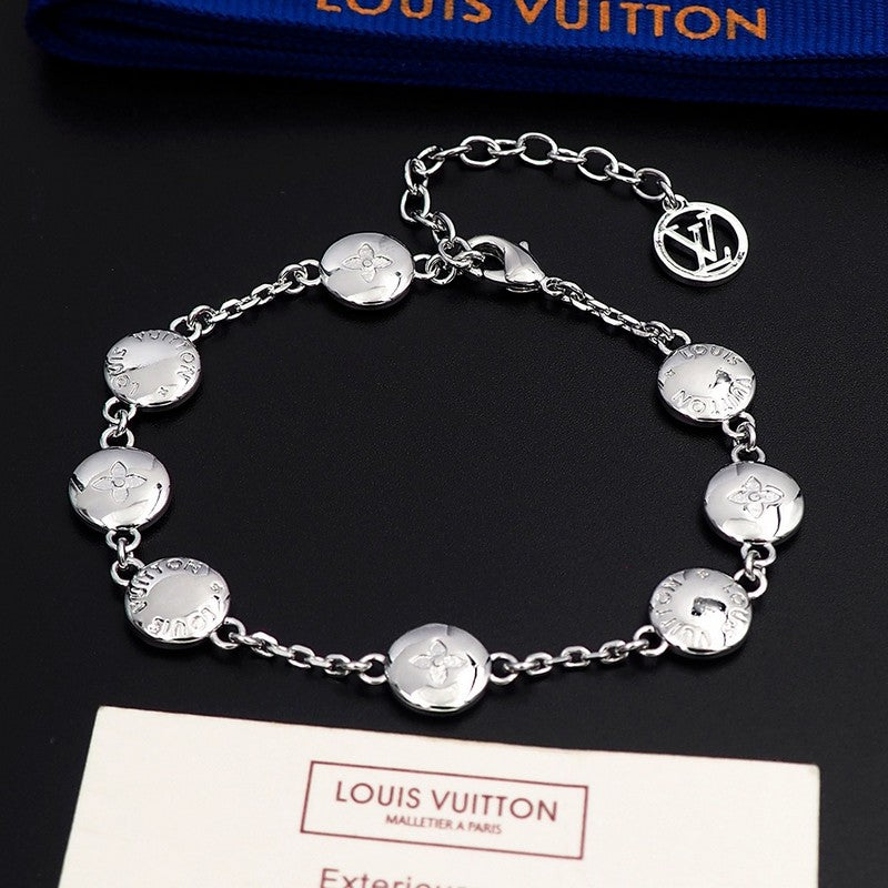 18K Louis Vuitton Studs Sautoir Bracelet