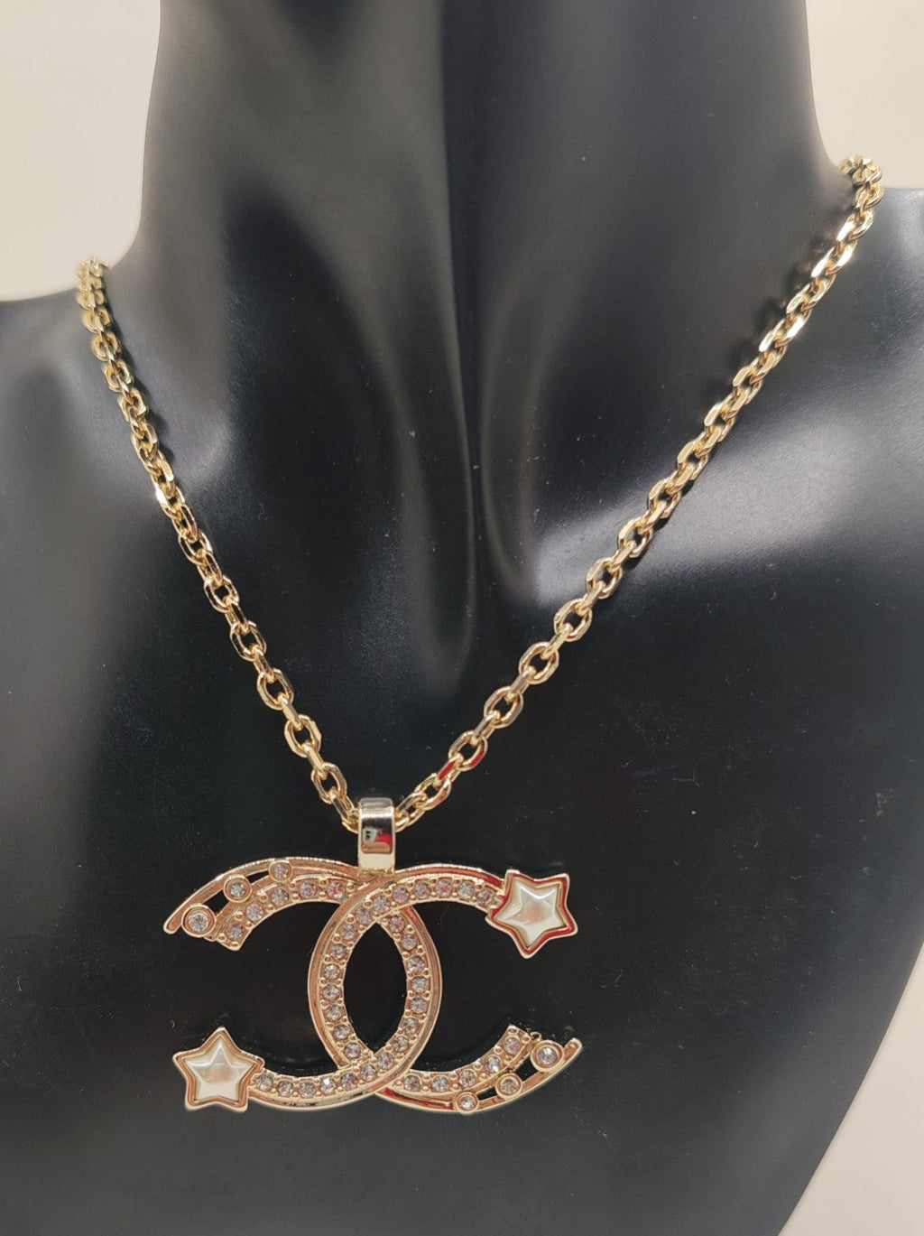 18K  Chanel Star Choker Necklace