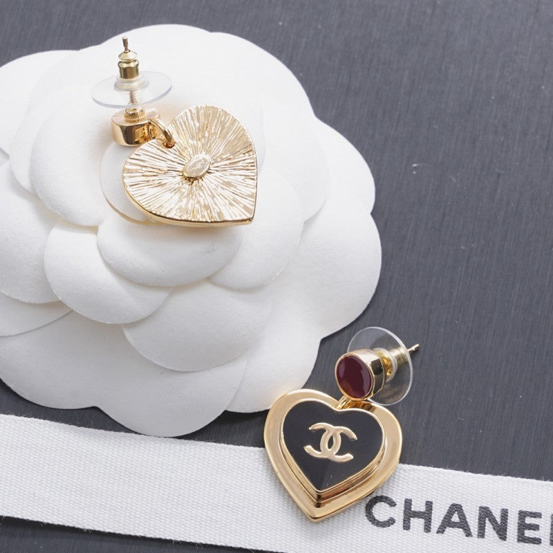 18K  Chanel Black & Red Heart Gold Earrings