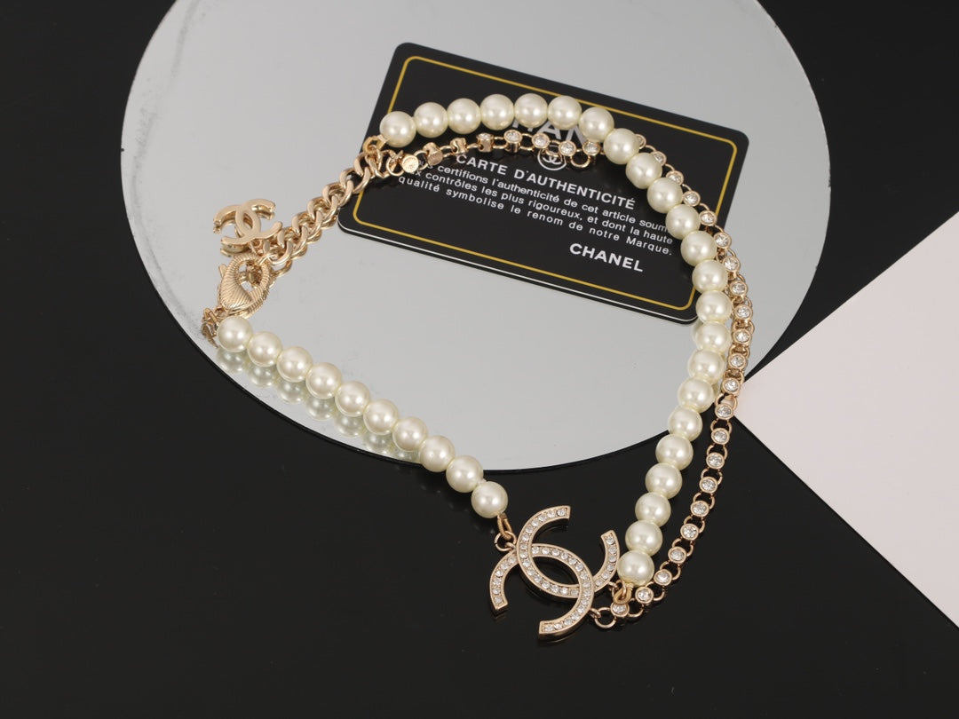 18K  Chanel Pearls Necklace