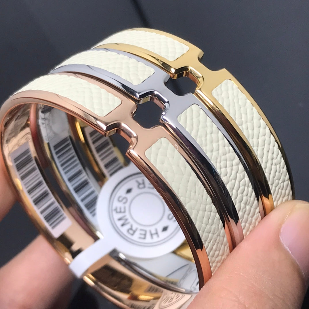 18K Olympe White Hermes Bracelet