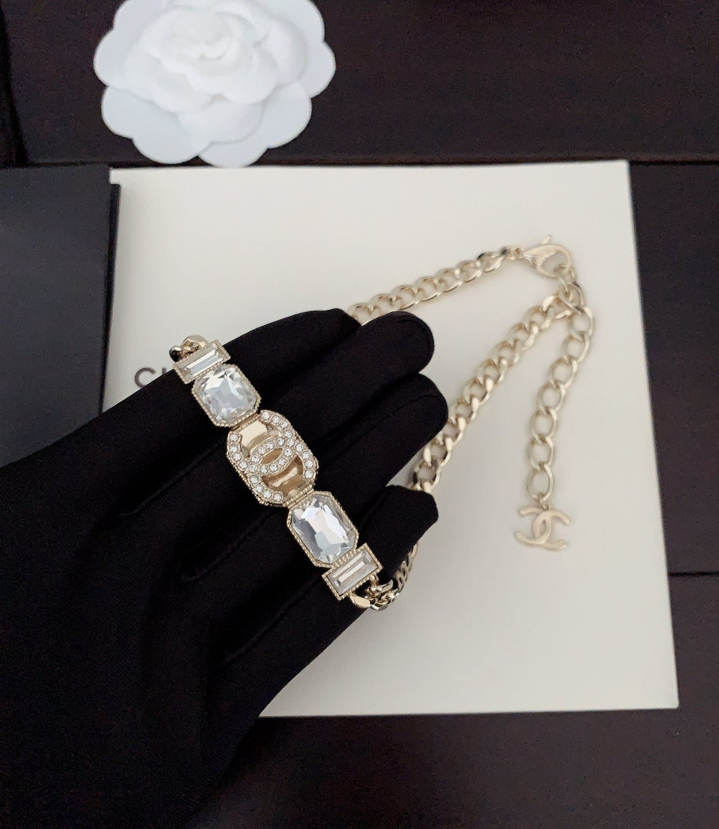 18K  Chanel Pearls Crystals Vintage Necklace