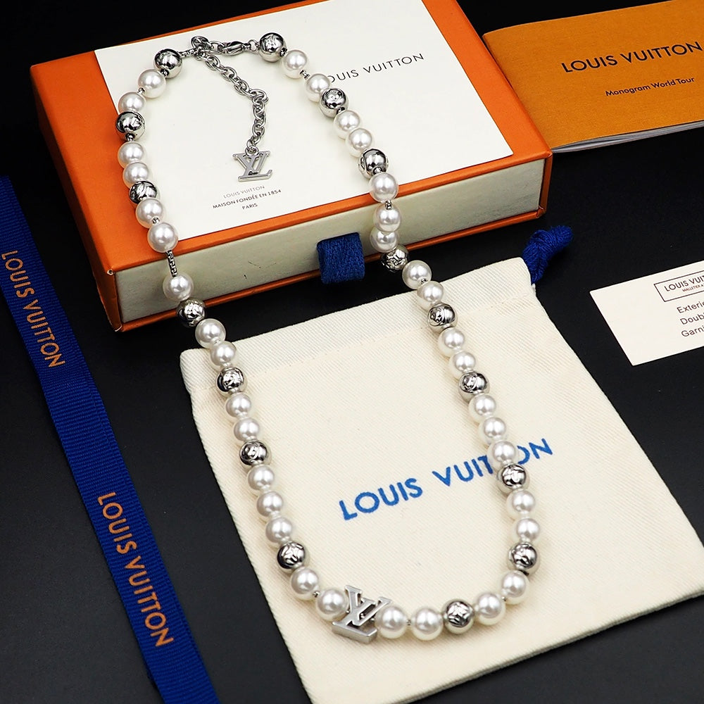 18K Louis Vuitton Monogram Pearls Necklace