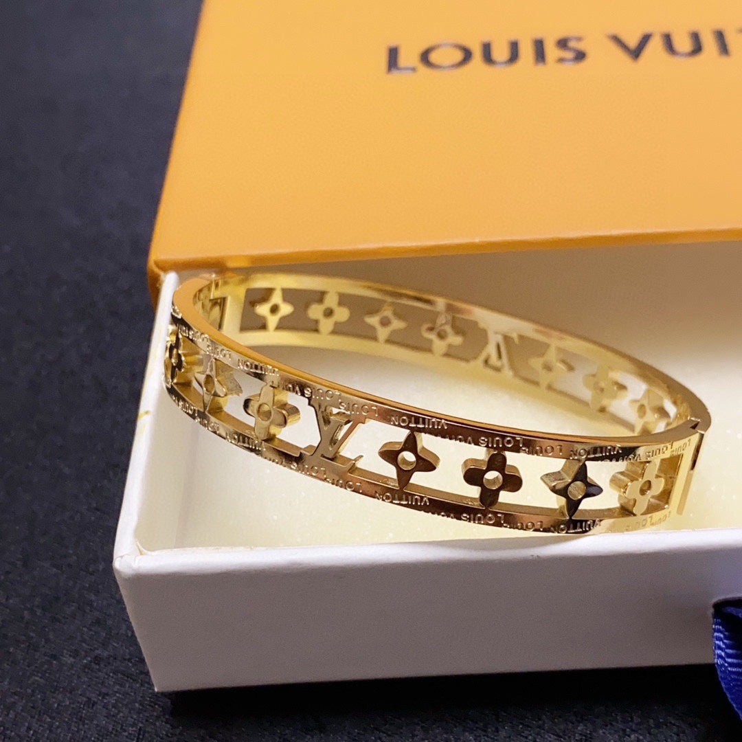 18K Louis Vuitton Crystal Hollow Bracelet