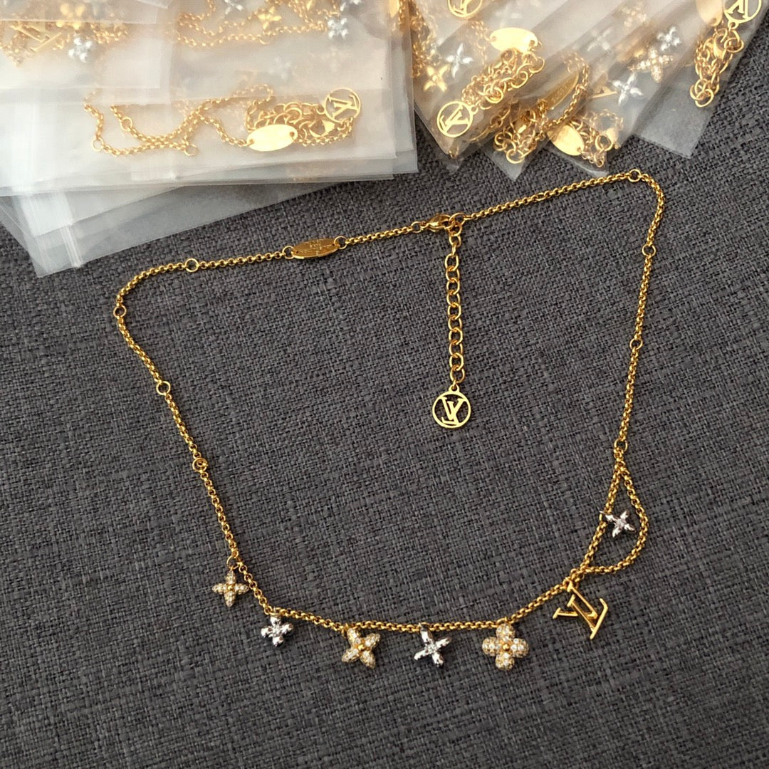 18K Louis Vuitton Gram Diamonds Necklace
