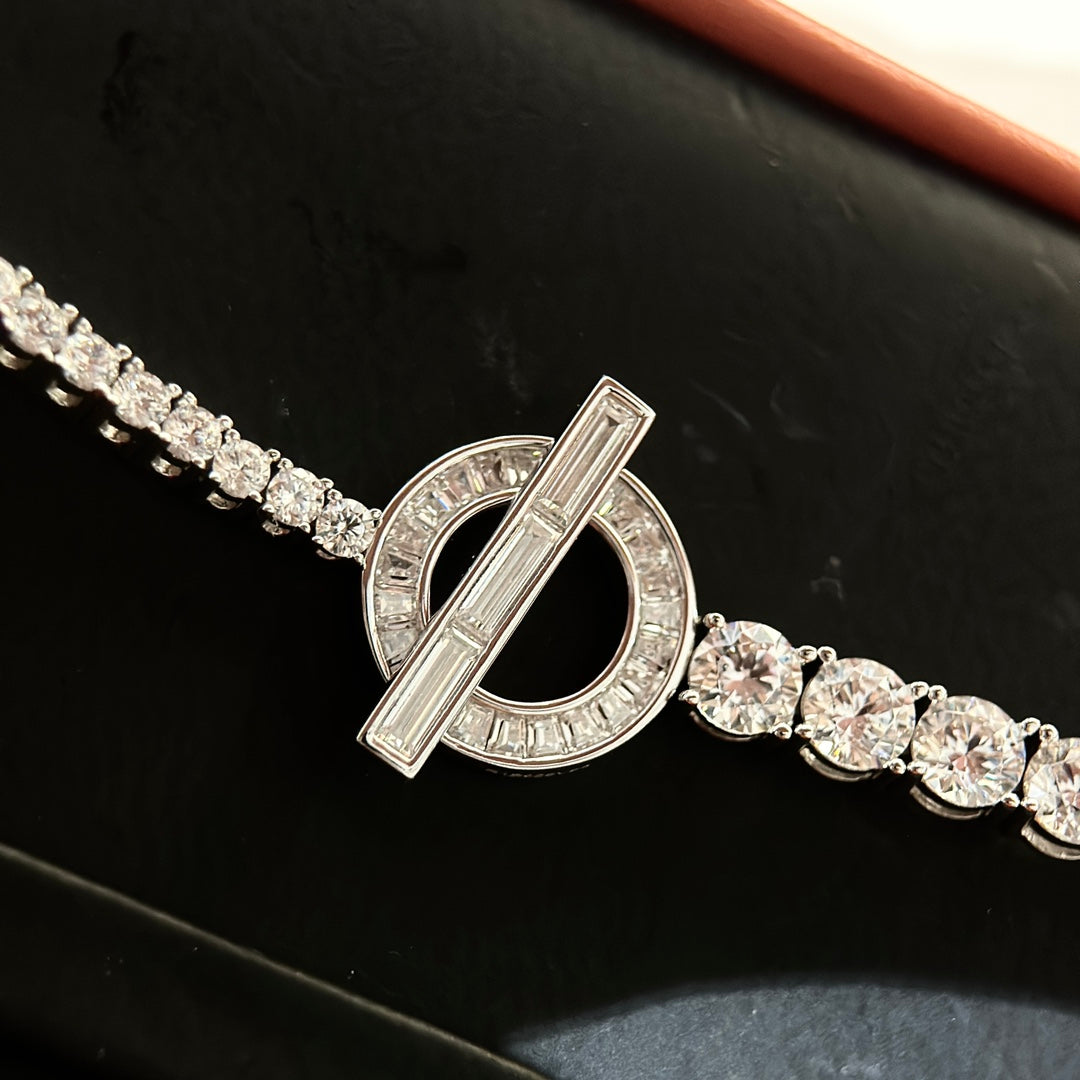 18K Finesse Link Diamond Hermes Bracelet