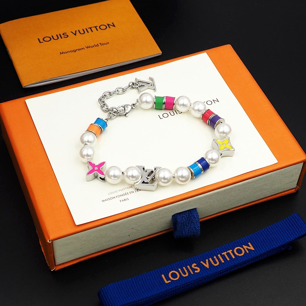 18K Louis Vuitton MNG Pearls Party Bracelet