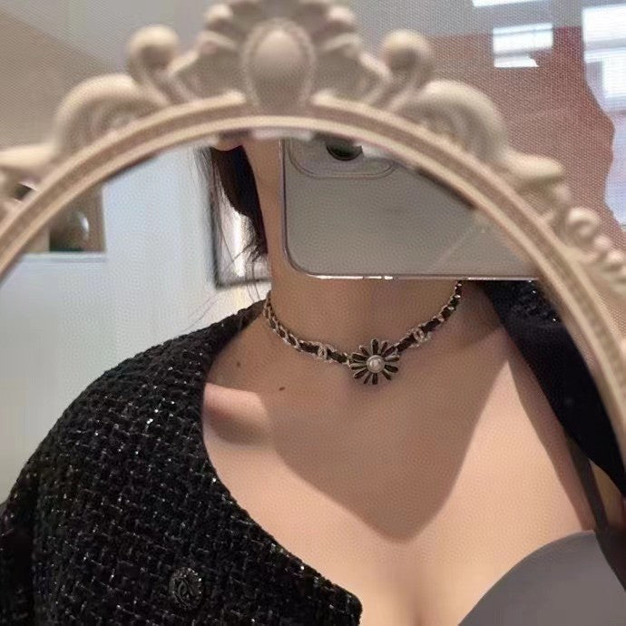 18K  Chanel Black Daisy Necklace