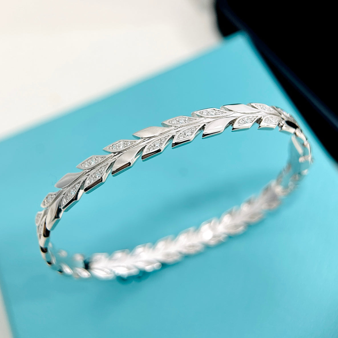 18K Tiffany Victoria Vine Diamonds Bracelet