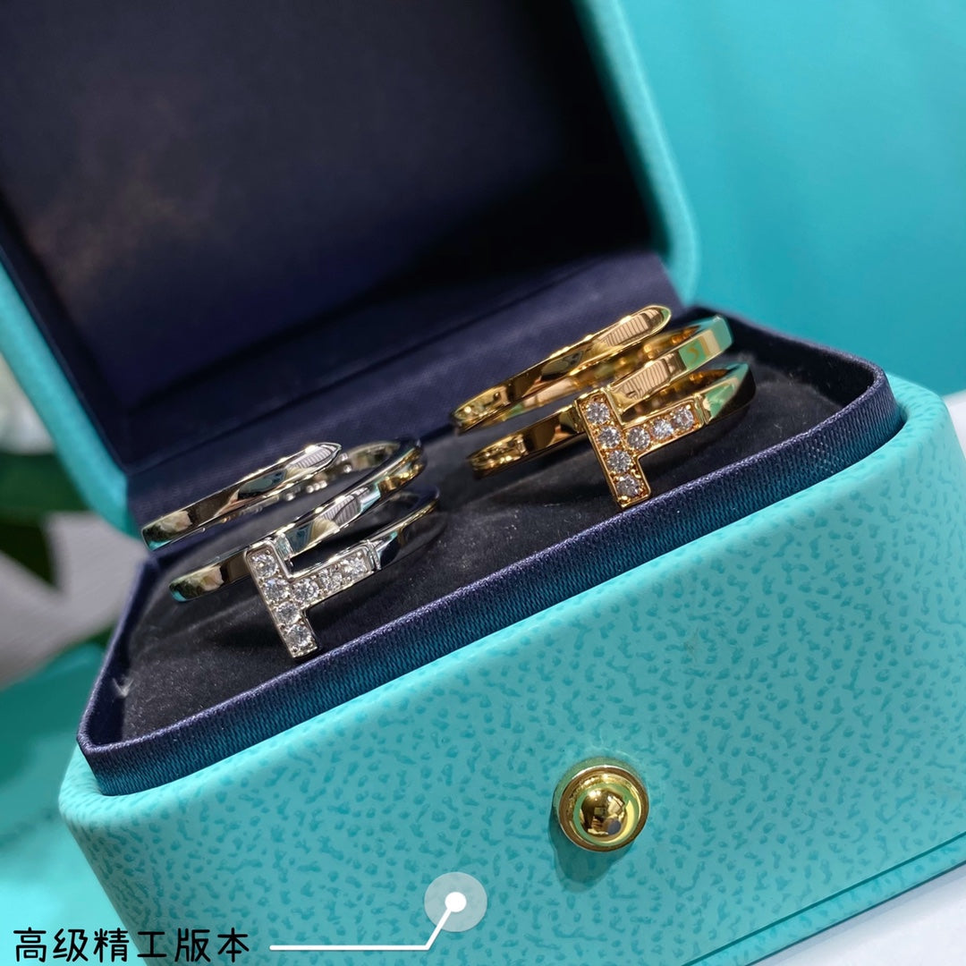 18K Tiffany Diamond Square Ring